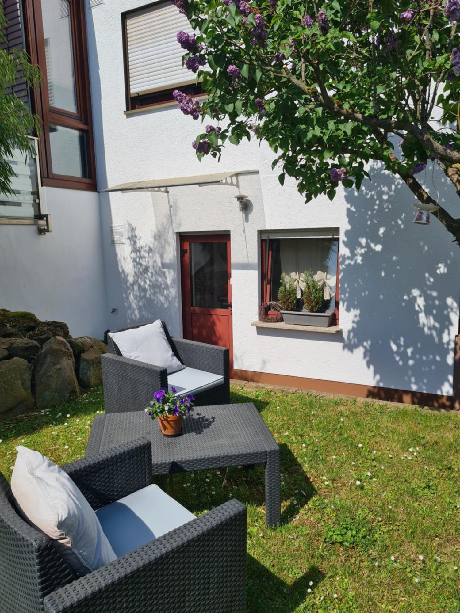 Ferienwohnung Rote Tuer - Landleben Pur! Kirchhain Exterior photo